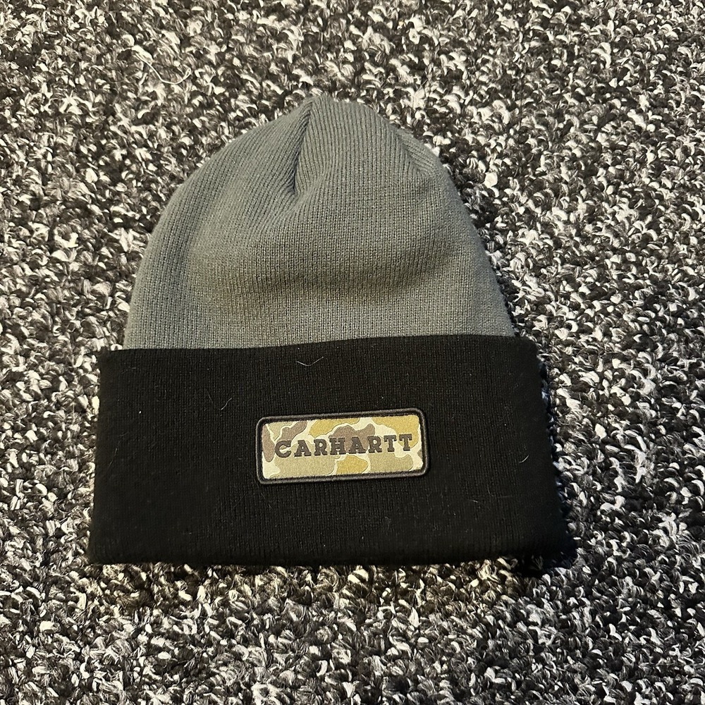 NWOT Carhartt Men's Beanie Hat Camo OS Gray Black Winter - Picture 1 of 3